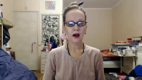 KiuminBerry online show from 12/25/24, 05:47