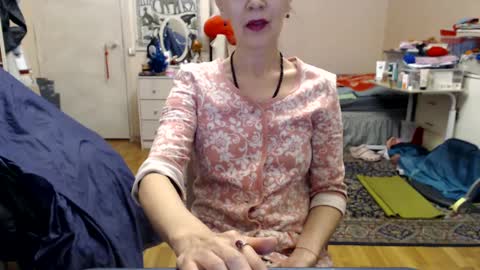 KiuminBerry online show from 02/16/25, 01:05