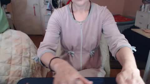 KiuminBerry online show from 11/16/25, 10:10