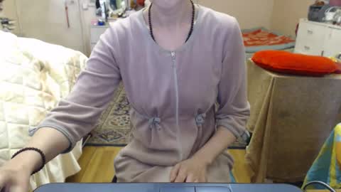 Snapshot of kiuminberry chatting on 05/28/26, 02:25 KiuminBerry online show from 05/28/26, 02:25