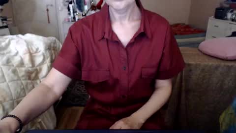 Snapshot of kiuminberry chatting on 06/11/26, 12:47 KiuminBerry online show from 06/11/26, 12:47