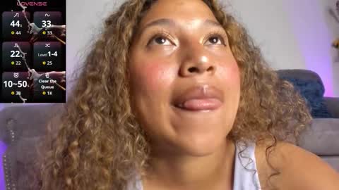 Lili online show from 10/01/25, 09:32