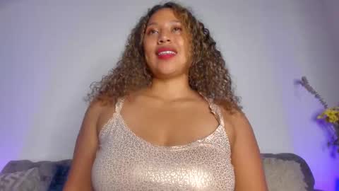 Lili online show from 10/14/25, 07:47