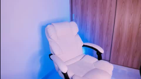 Little piece of fruit online show from 03/08/26, 02:04