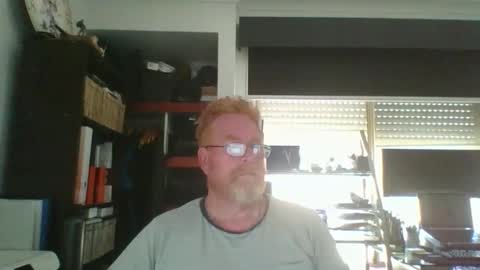Snapshot of kiwi_boss61 chatting on 11/10/25, 04:11 kiwi_boss61 online show from 11/10/25, 04:11