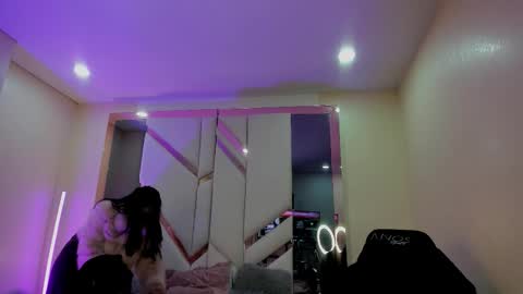 Kiwi online show from 02/16/26, 12:34