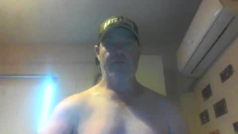 Snapshot of kiwiguy19773 chatting on 02/17/25, 05:58 kiwiguy19773 online show from 02/17/25, 05:58