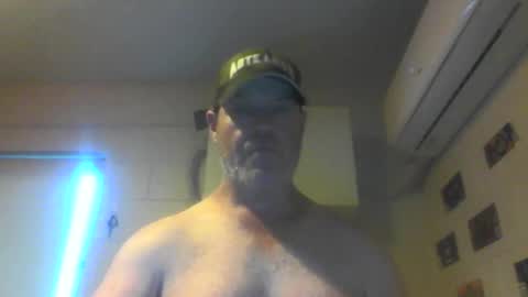 Snapshot of kiwiguy19773 chatting on 02/28/25, 06:43 kiwiguy19773 online show from 02/28/25, 06:43
