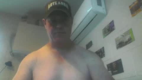 Snapshot of kiwiguy19773 chatting on 03/30/26, 12:44 kiwiguy19773 online show from 03/30/26, 12:44