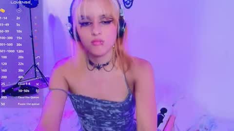 Lizeth online show from 12/15/24, 11:31