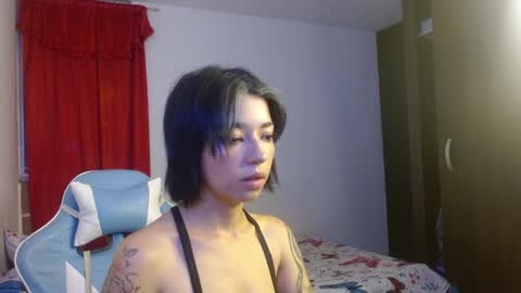 kiyu online show from 11/01/25, 01:29