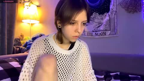 Luna online show from 11/28/25, 10:51