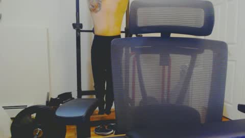 kjei189009 online show from 03/12/25, 01:14