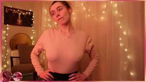 Snapshot of kjfucks chatting on 02/27/26, 06:41 JaneSweet online show from 02/27/26, 06:41