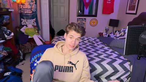 Kyle online show from 01/10/25, 02:02