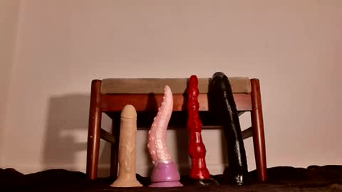 klamstrakur1 online show from 11/28/25, 10:07