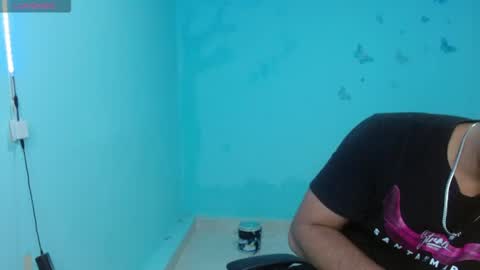 Snapshot of klars_mood chatting on 07/15/26, 03:06 klars online show from 07/15/26, 03:06
