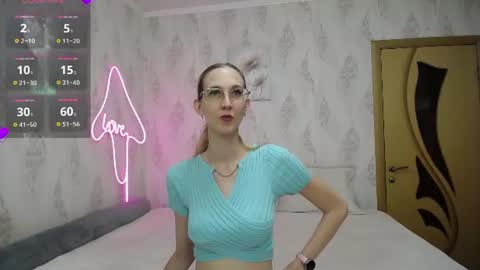 Snapshot of klaryevans chatting on 07/09/26, 12:31 Klary online show from 07/09/26, 12:31