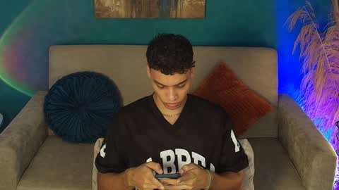 klaton__ online show from 10/15/25, 10:43