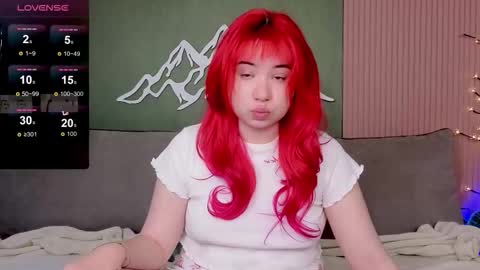 Snapshot of klee_love chatting on 10/05/25, 04:11 Klee online show from 10/05/25, 04:11