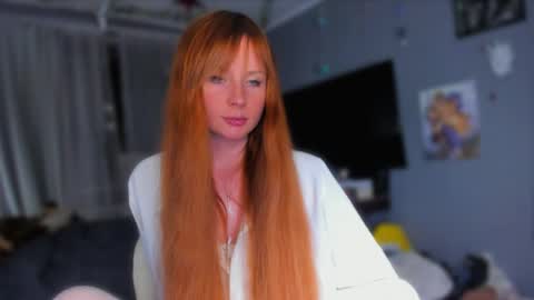 Snapshot of klementinagirl chatting on 05/15/26, 09:00 Klementinafanslyklementina6661 online show from 05/15/26, 09:00