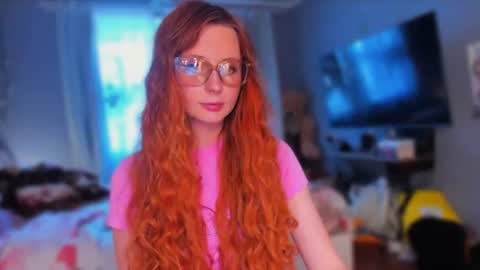 Snapshot of klementinagirl chatting on 06/11/26, 04:27 Klementinafanslyklementina6661 online show from 06/11/26, 04:27
