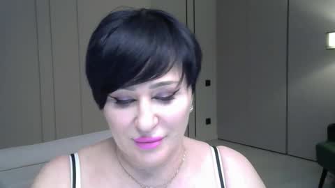 kleo901854 online show from 04/15/26, 08:31