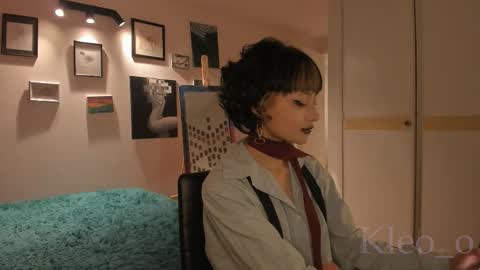 Kleo online show from 01/14/26, 12:05