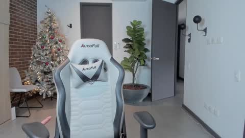 Christina online show from 12/27/24, 02:12