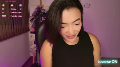 Snapshot of kleogold_1 chatting on 04/12/26, 12:37 Christina online show from 04/12/26, 12:37
