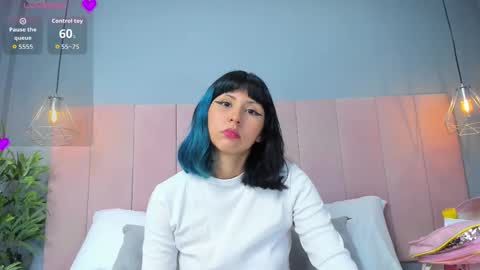 Snapshot of kleolennox chatting on 03/25/26, 02:12 Kleo online show from 03/25/26, 02:12