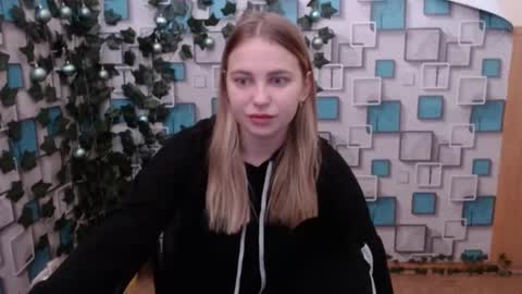 Snapshot of klerkarina chatting on 12/08/24, 06:33 klerkarina online show from 12/08/24, 06:33