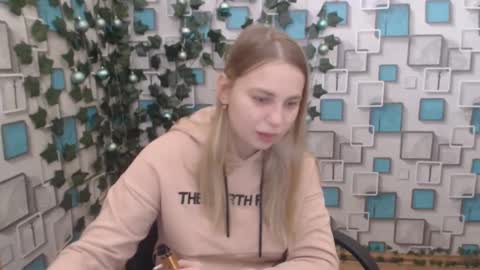 Snapshot of klerkarina chatting on 01/05/25, 05:51 klerkarina online show from 01/05/25, 05:51
