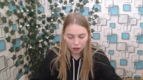 Snapshot of klerkarina chatting on 01/06/25, 08:24 klerkarina online show from 01/06/25, 08:24