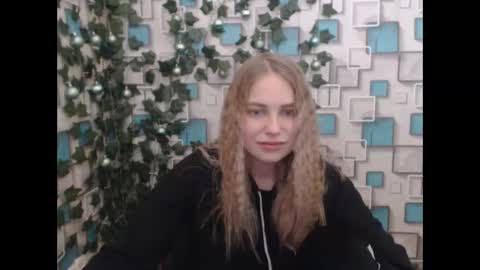 Snapshot of klerkarina chatting on 01/11/25, 08:43 klerkarina online show from 01/11/25, 08:43