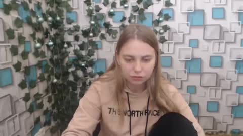 Snapshot of klerkarina chatting on 01/21/25, 09:57 klerkarina online show from 01/21/25, 09:57