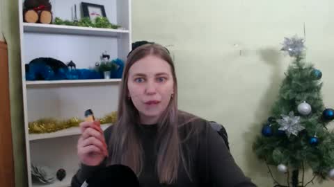 Snapshot of klerkarina chatting on 02/02/25, 05:42 klerkarina online show from 02/02/25, 05:42