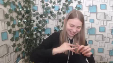 Snapshot of klerkarina chatting on 02/06/25, 06:40 klerkarina online show from 02/06/25, 06:40