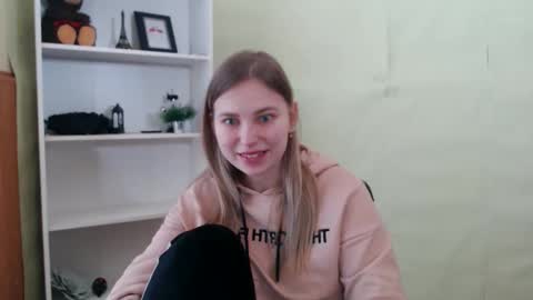 Snapshot of klerkarina chatting on 02/13/25, 09:41 klerkarina online show from 02/13/25, 09:41