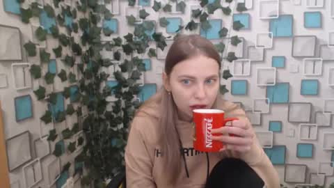 Snapshot of klerkarina chatting on 02/24/25, 05:54 klerkarina online show from 02/24/25, 05:54