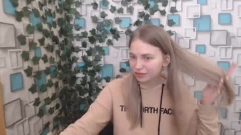 Snapshot of klerkarina chatting on 02/24/25, 09:00 klerkarina online show from 02/24/25, 09:00
