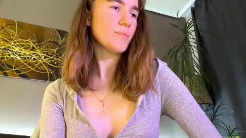 Kleya online show from 11/19/25, 05:02