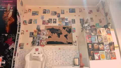 Snapshot of klin_miller chatting on 04/17/26, 08:45 Klin online show from 04/17/26, 08:45