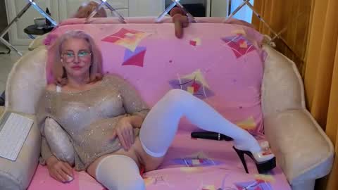 ALYONA online show from 11/05/25, 02:00