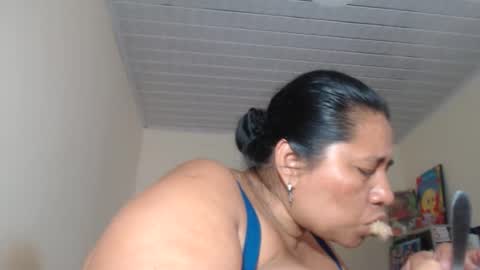 Kloe online show from 09/18/25, 07:27