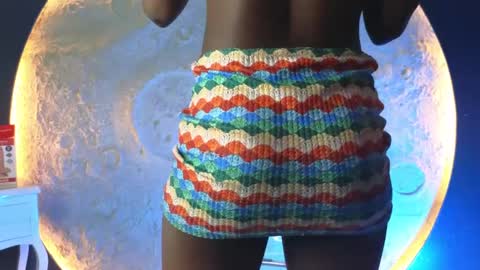 K L O E online show from 09/13/25, 12:38