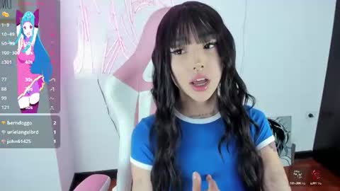 Snapshot of kloeking_ chatting on 06/14/26, 03:08 kloe online show from 06/14/26, 03:08