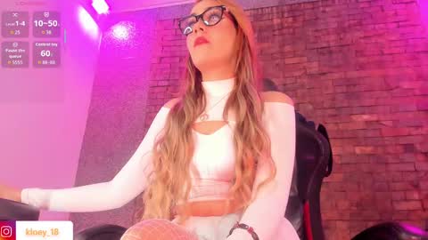 Kloey  online show from 09/13/25, 09:03