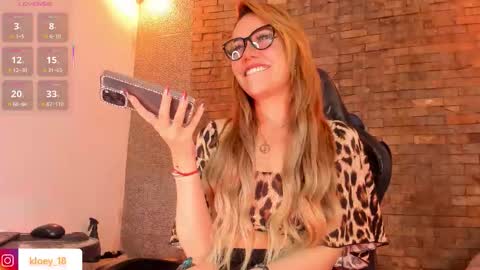 Kloey  online show from 10/10/25, 04:11