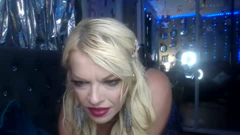 Snapshot of kloiecarter1 chatting on 07/01/26, 11:04 Kloie Kitty online show from 07/01/26, 11:04